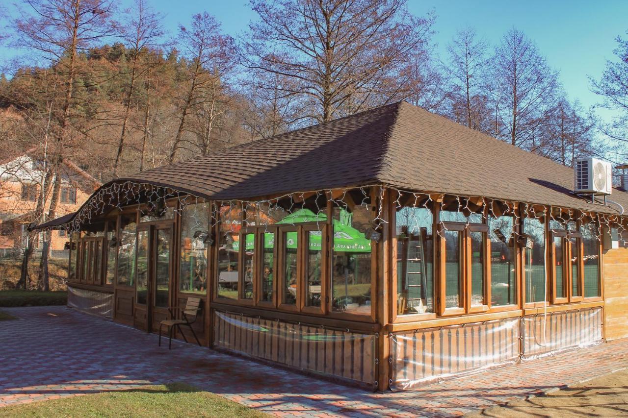 La Casute Hotel Capatineni-Paminteni Bagian luar foto