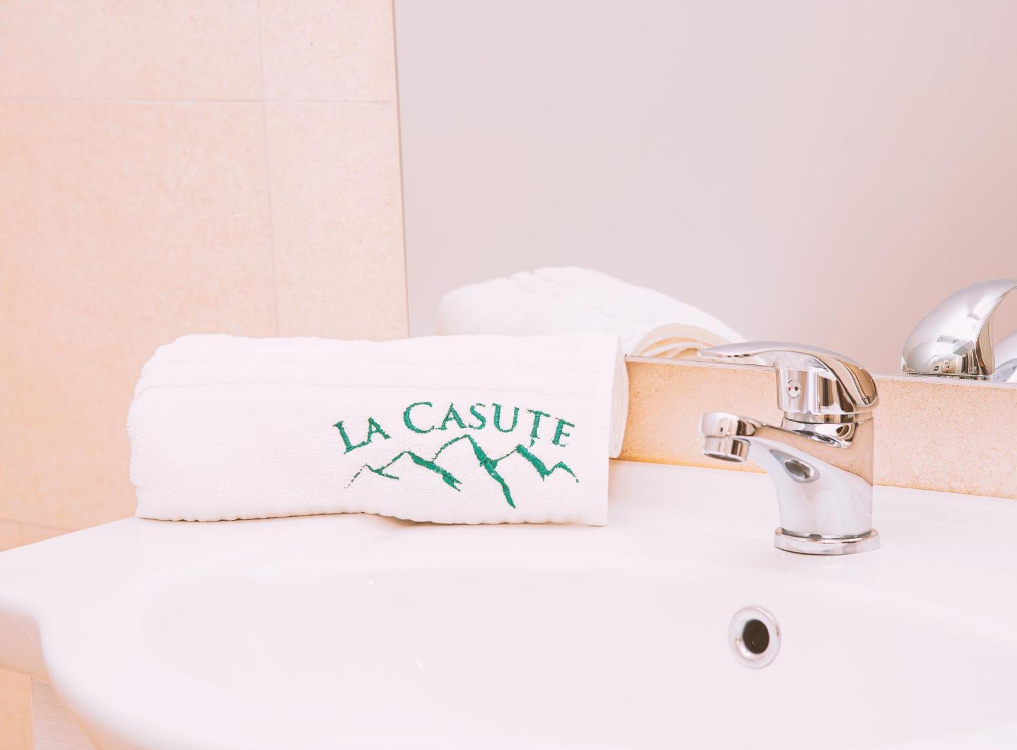 La Casute Hotel Capatineni-Paminteni Bagian luar foto